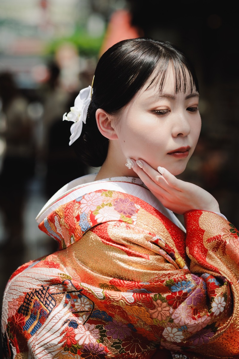 横顔まで美しく