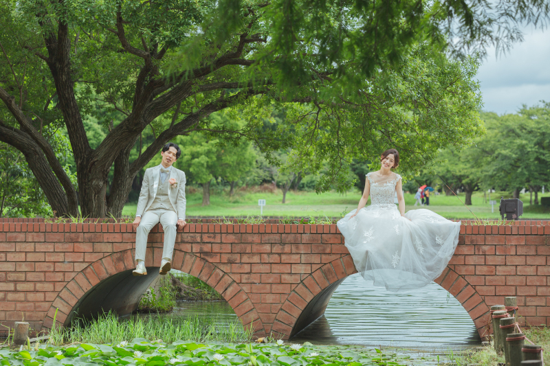 頭を仲良くゆらゆら