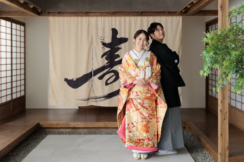 屋内庭園と和装ハウススタジオで2着!