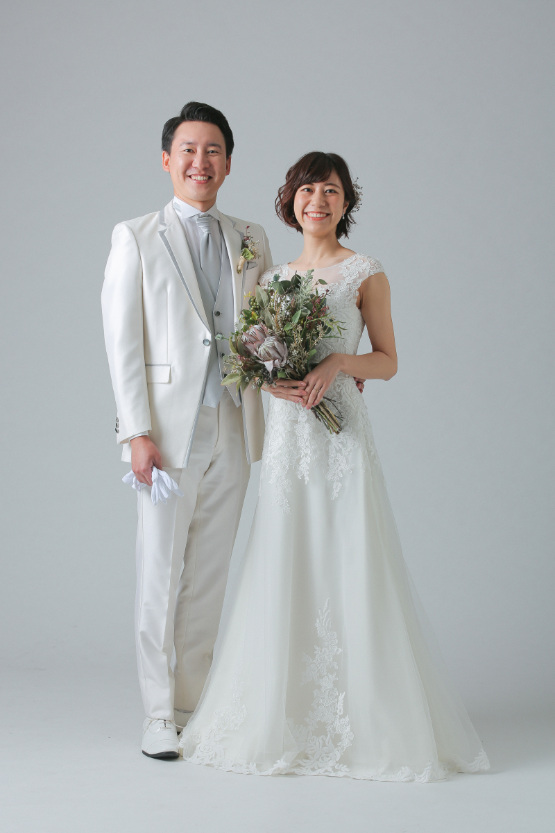 お二人の立ち姿のお写真から