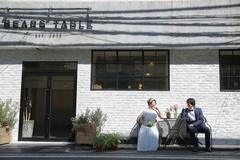 お気に入りのカフェでドレス撮影♪