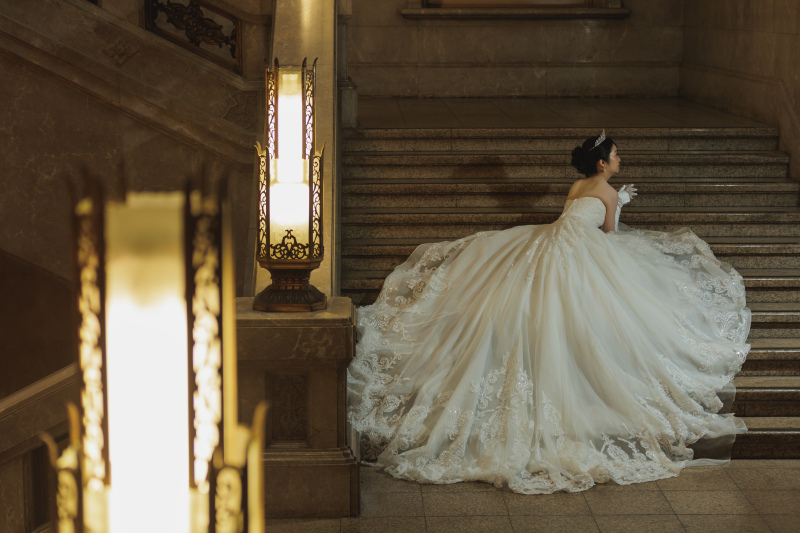 ドレスの広がりも美しく！