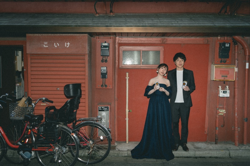 赤いお家とカラードレス