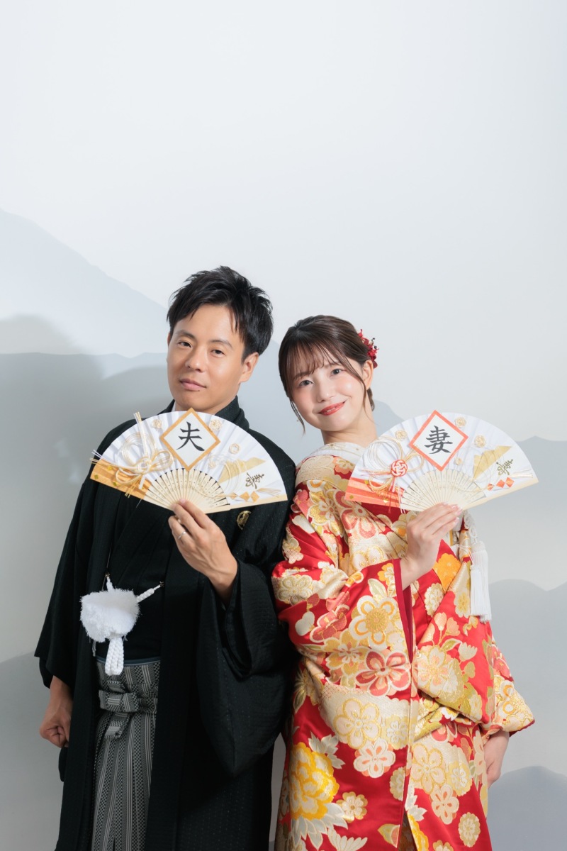 シンプルめな背景で