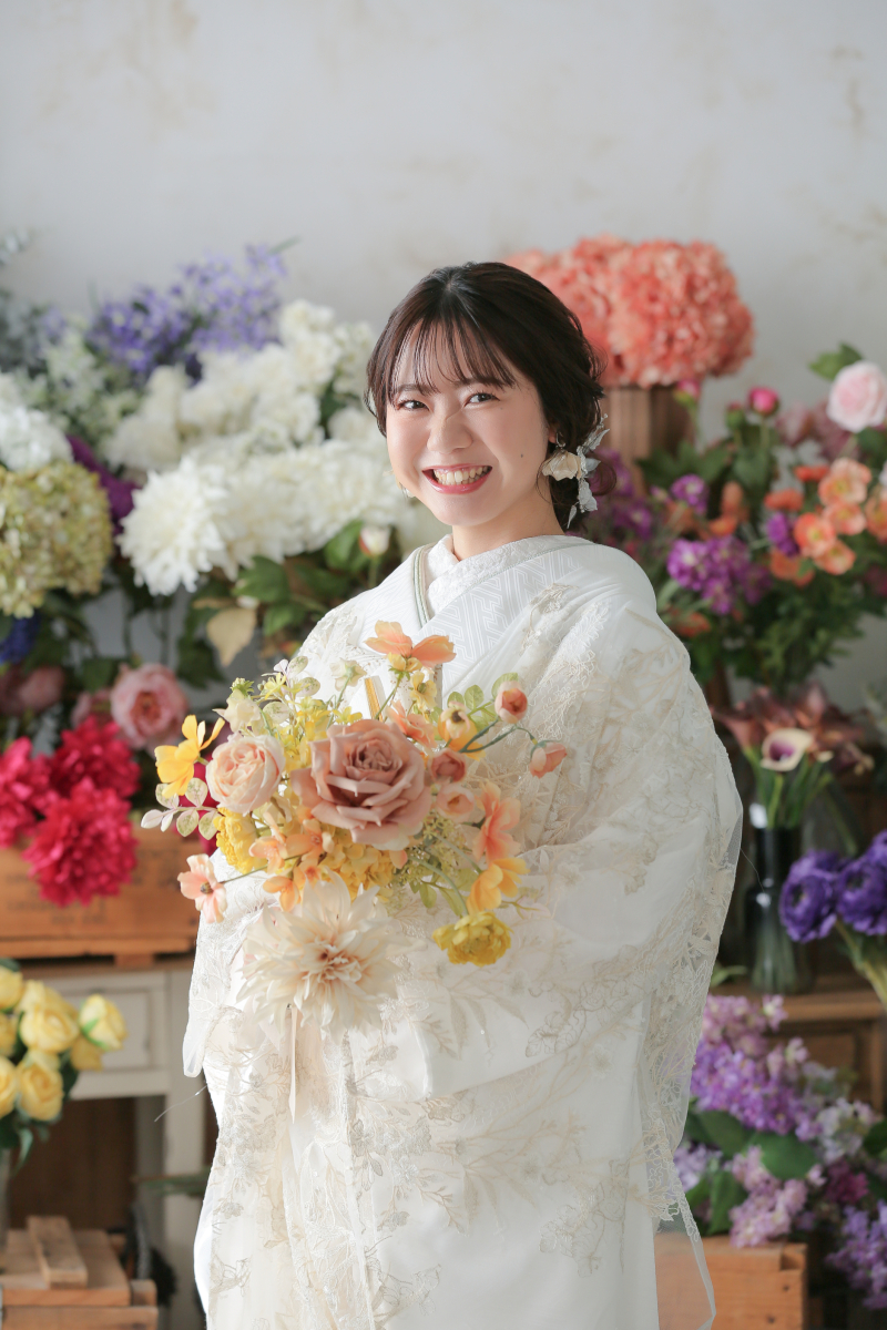 お花に囲まれたスタジオで
