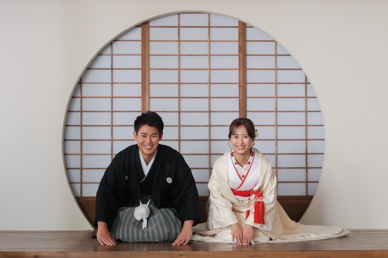 お辞儀ショット