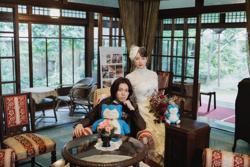 洋装でモダンに