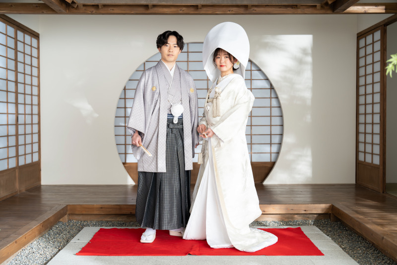 フォーマルな立ち姿