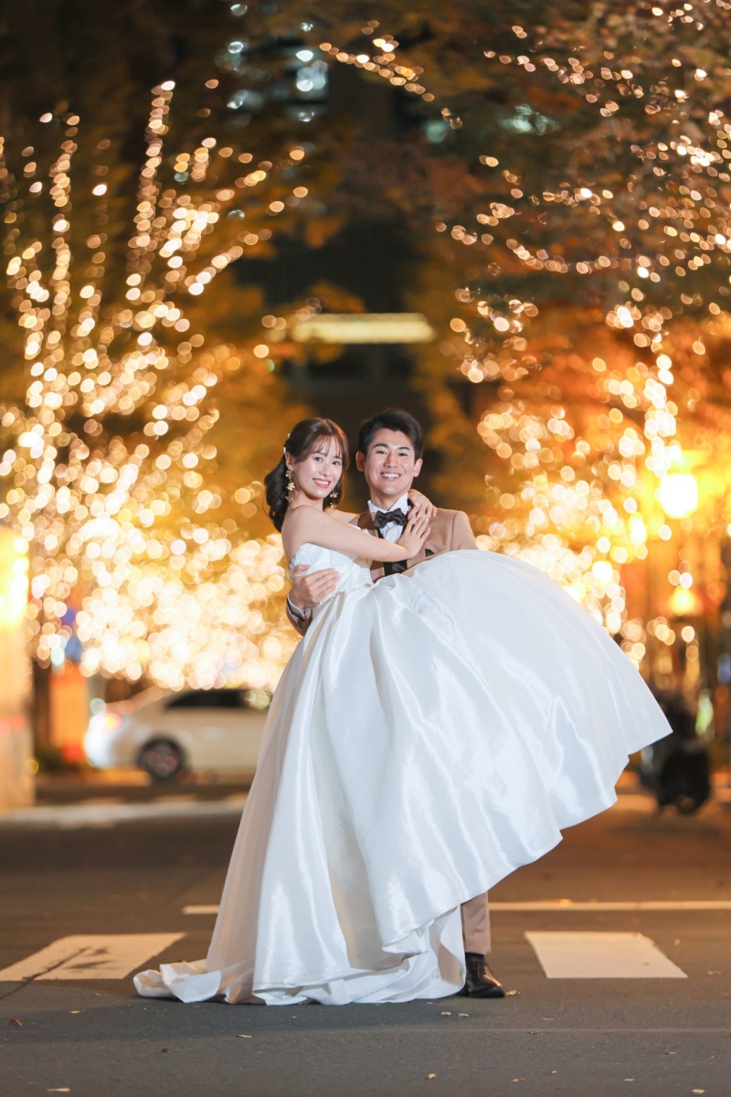 喜びいっぱいのお姫様抱っこ