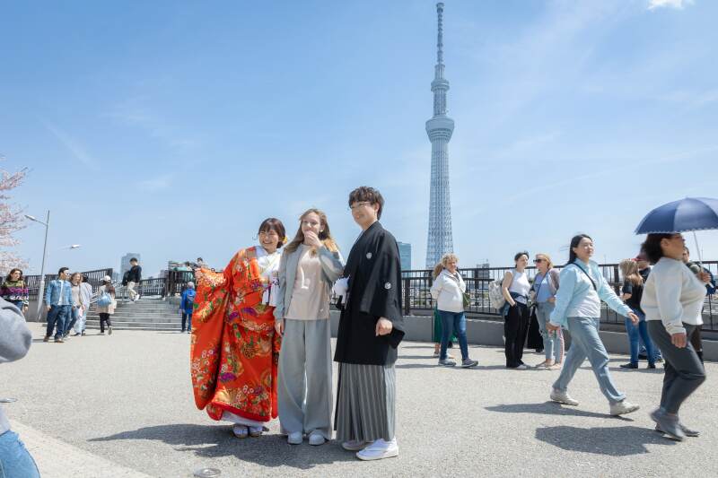 観光客の方から祝福のお言葉