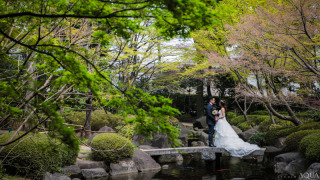 日本庭園で洋装撮影