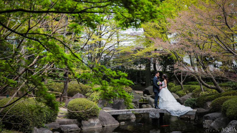 日本庭園で洋装撮影