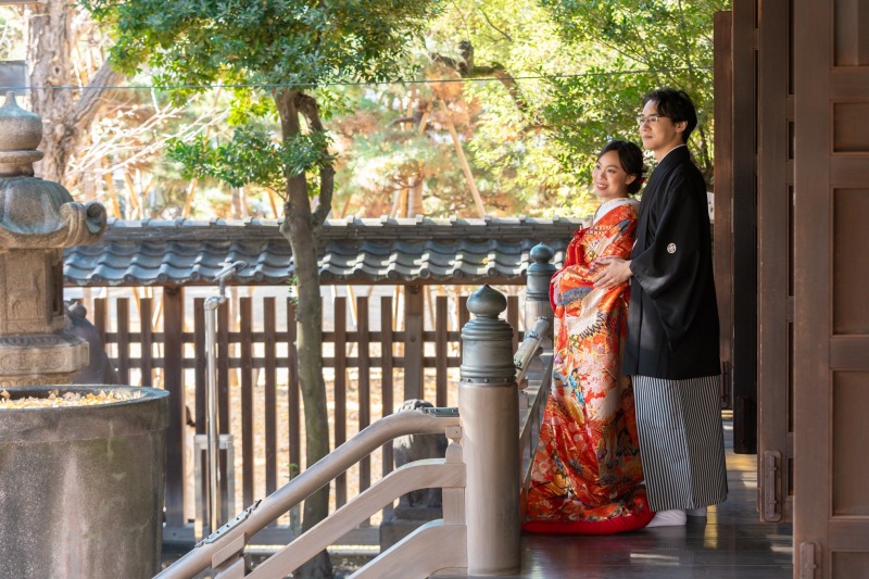 差し込む日差しを眺めながら