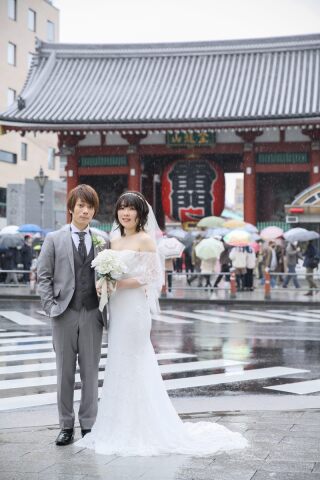 雨天の洋装ロケーション + 屋内庭園スタジオ