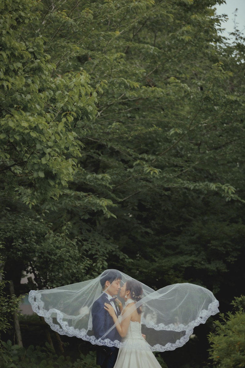 ヴェールに包まれて