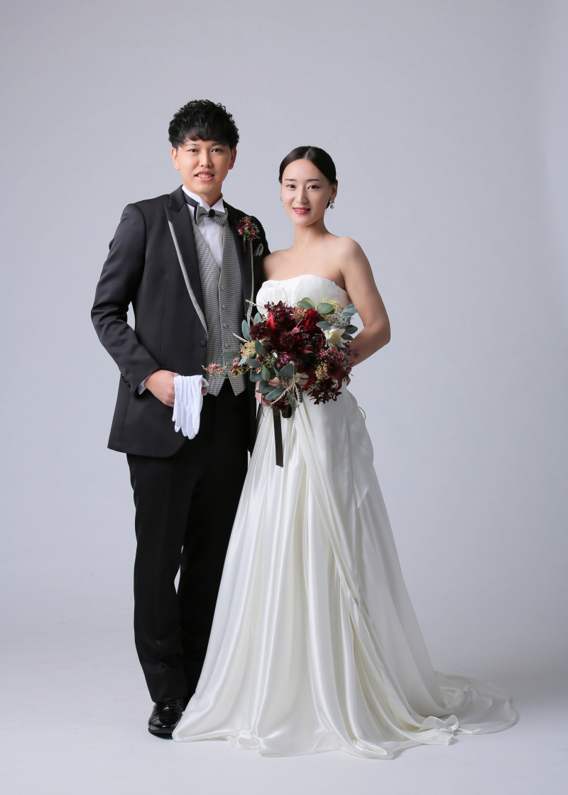 洋装基本の立ち姿