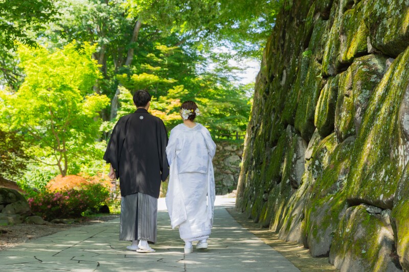 散歩しながら