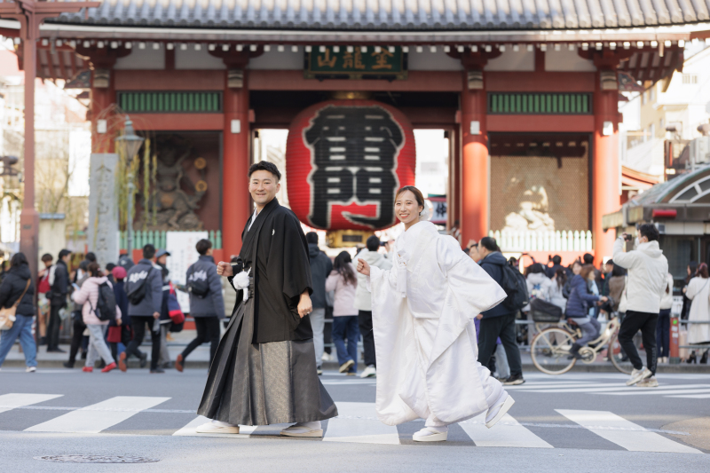 浅草の玄関口で一枚