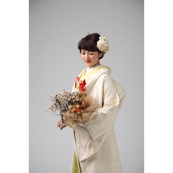 ブーケと白無垢