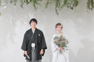 モダンな白無垢スタイルがトレンド！