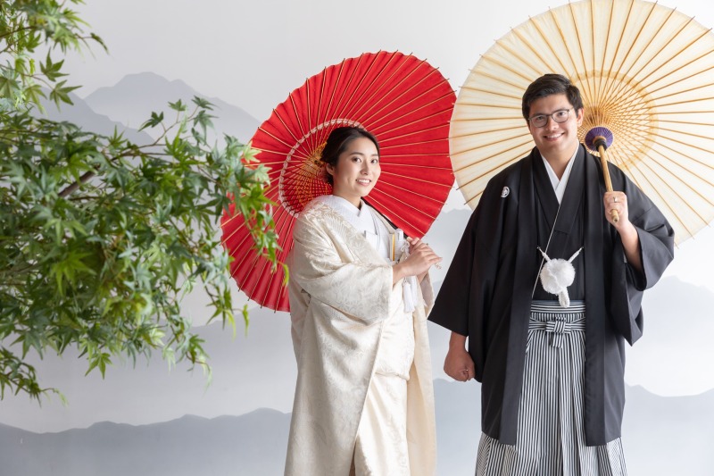 和傘で華やかに