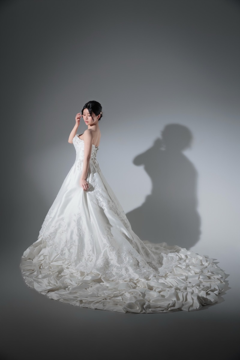 Simple Studio Photoshoot