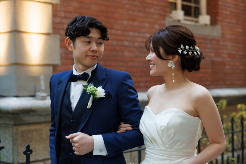 腕を組んでお散歩！