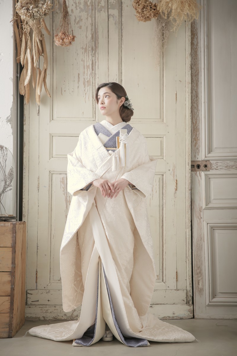 STUDIO AQUA 浅草店(スタジオAQUA)_色打掛・着物が豊富