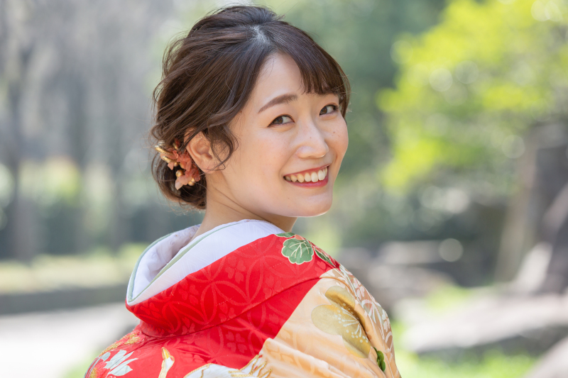 同系色で統一感のあるコーデは洗練された印象に