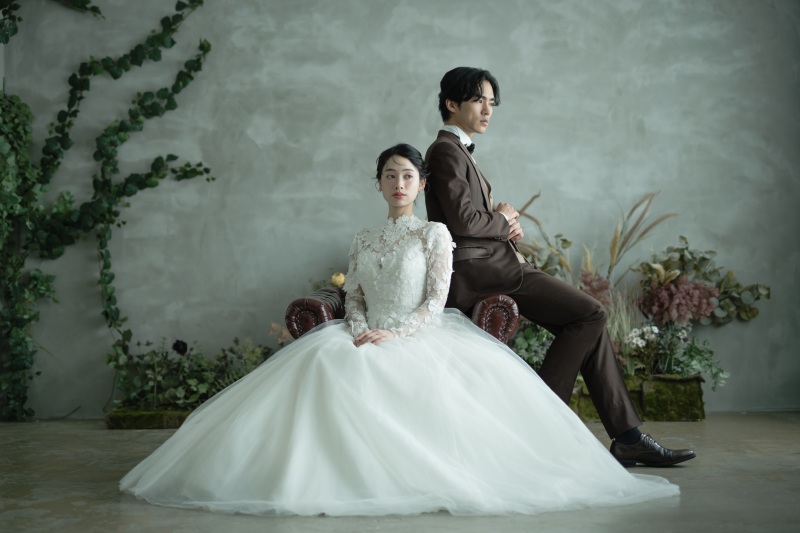 【洋装ハウススタジオプラン】全データ美肌レタッチ付き(150カット) + 台紙1冊