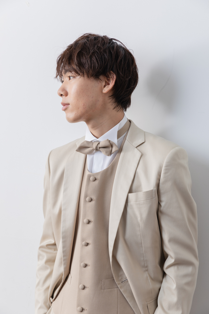 ノッチドラペル丸首ベストタキシード/ベージュ