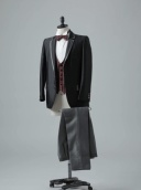 グレーパイピング　赤黒ストライプベスト