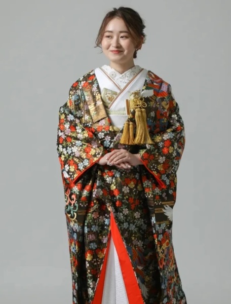 IU09523