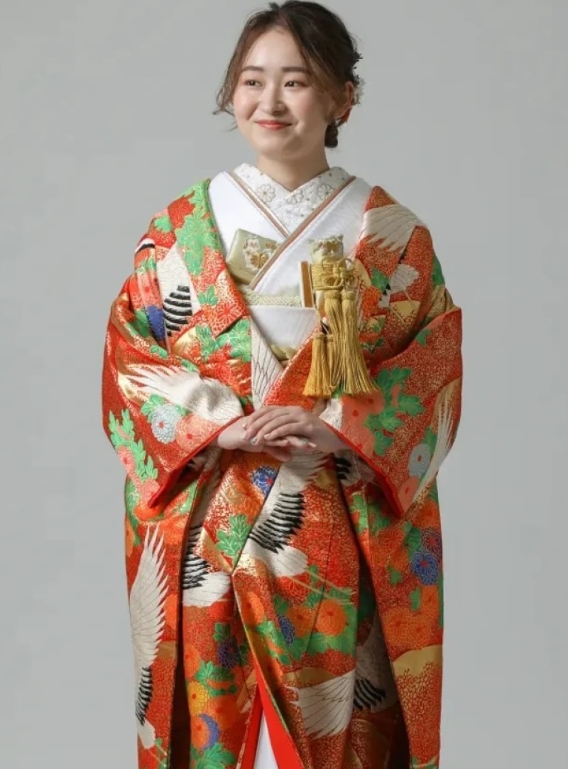 IU05056