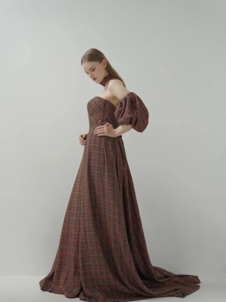 00323 Rouge Tissé/ルージュ・ティセ