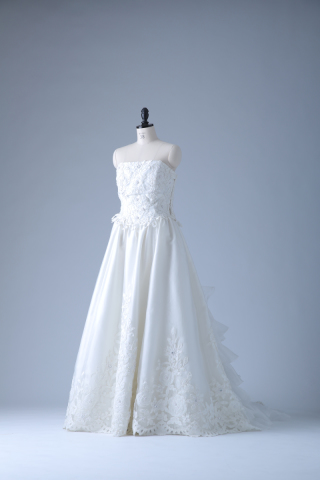 ★10429 刺繍　裾カットレースティアード