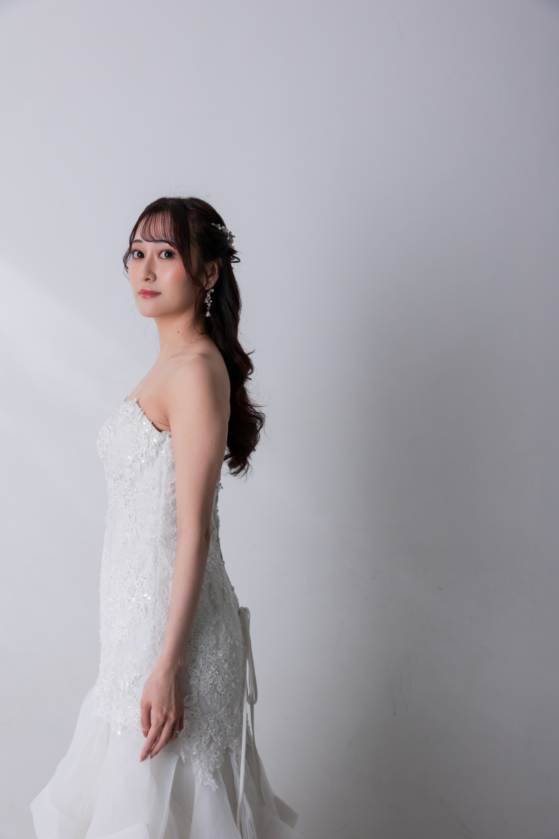 柔らかな光の中で、大人っぽく