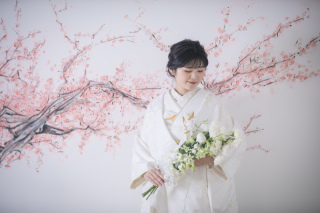 屋内庭園スタジオで清楚カワイイ白無垢撮影