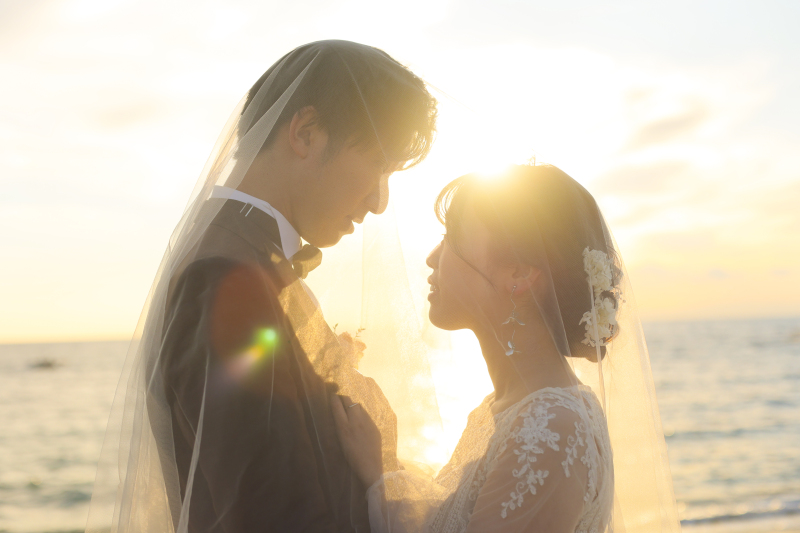 ベールをかぶってロマンチックに