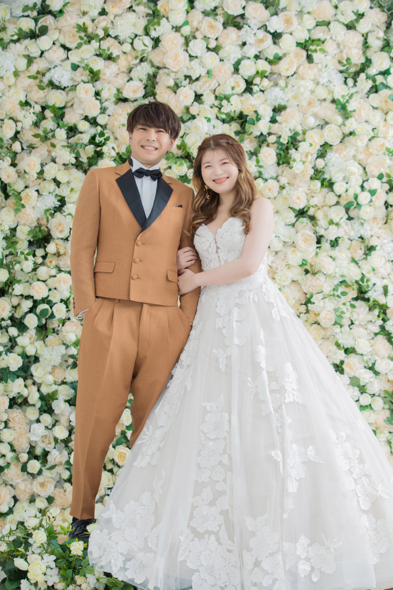 お花一面の壁で