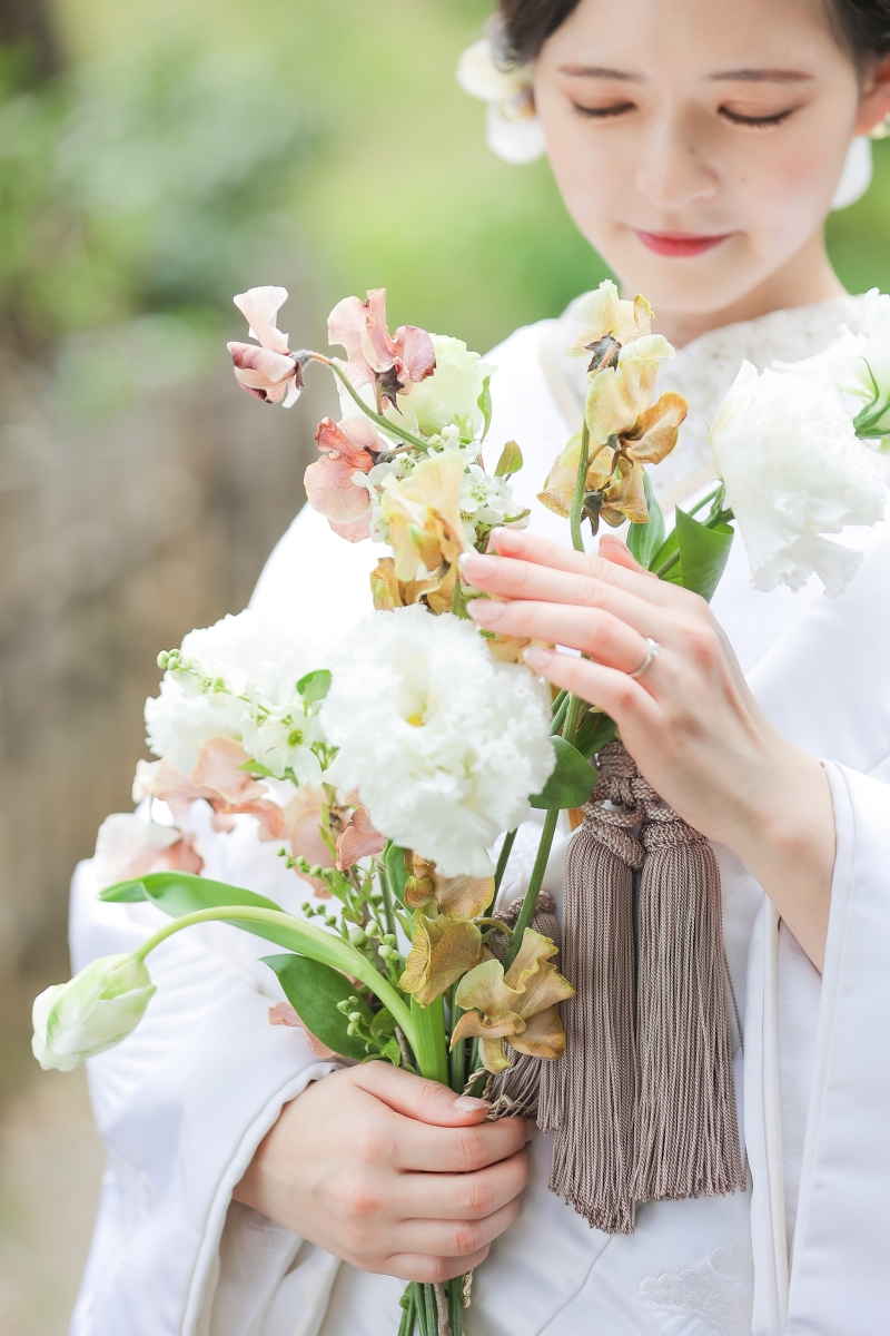 和装コーディネートに合わせて花束を