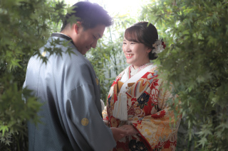 色打掛と白無垢