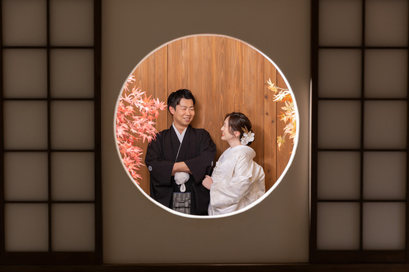 円窓から覗く、二人の世界