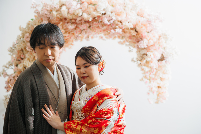 春のぬくもり、寄り添う二人