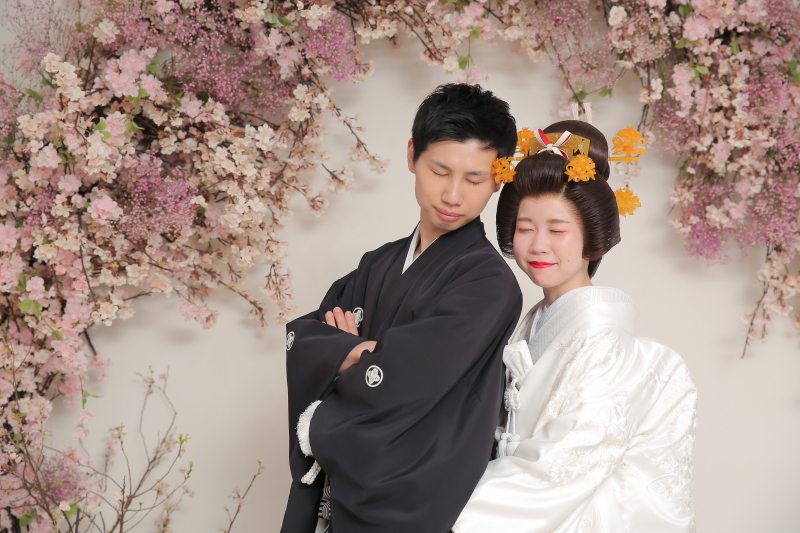 桜のアーチでハッピーな雰囲気を!