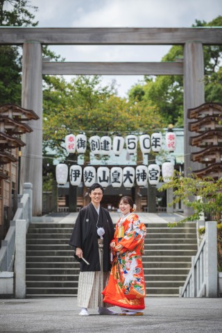 新緑の伊勢山皇大神宮
