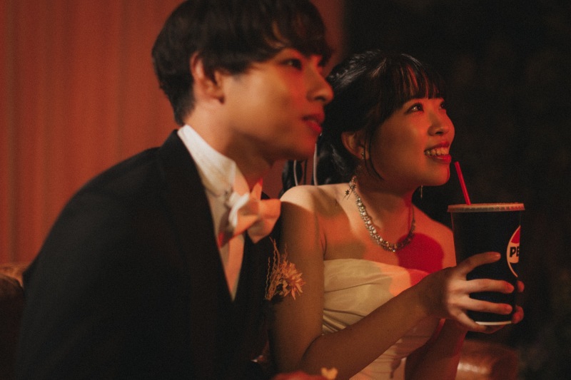 色付きのライトで