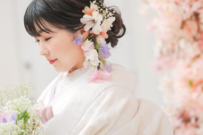 こだわった生花ヘアで世界の1つのスタイル