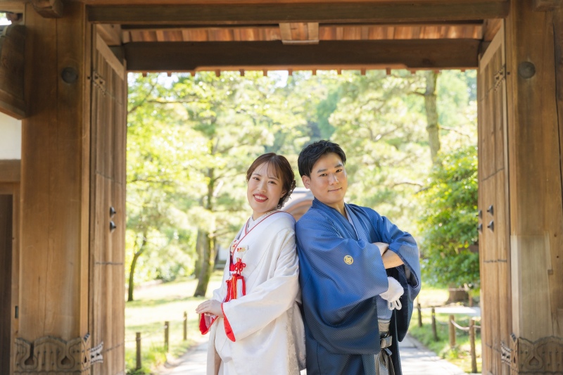 最後は背中合わせで