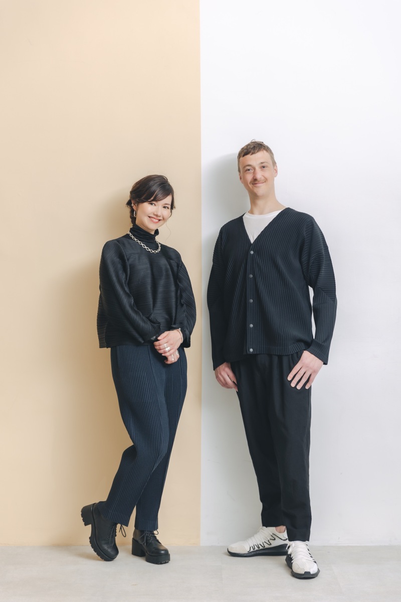 私服 ＋ 和庭園 photo by Nishimori